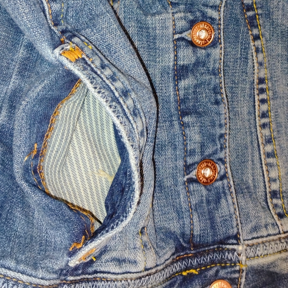 5/$50 EUC Women/Girls Authentic Aeropostale Distressed Jean Jacket Sz. S - Picture 8 of 8